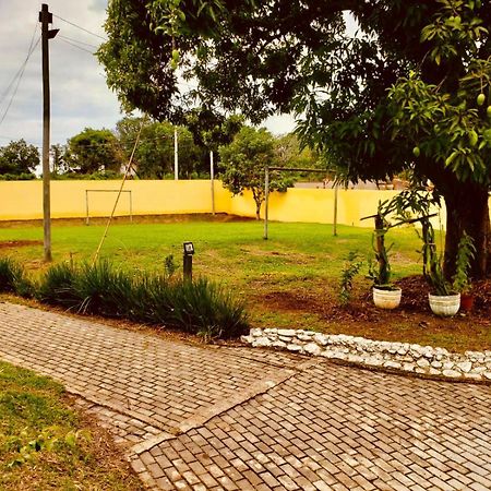 Villa Chacara Charmosa Com Piscina, Campo De Futebol Guaratinguetá Exterior foto
