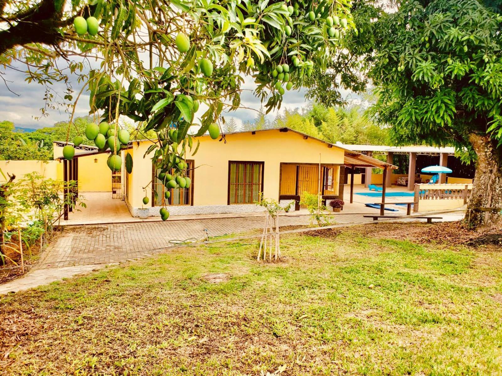 Villa Chacara Charmosa Com Piscina, Campo De Futebol Guaratinguetá Exterior foto
